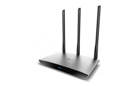 TP-Link виводить на український ринок доступний роутер з металевим корпусом TL-WR945N
